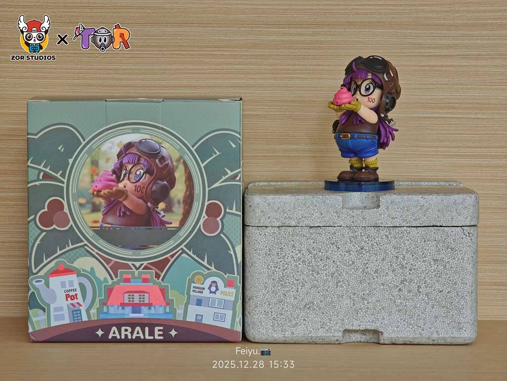 Zor Studio - Arale Holding Poop | Mirai Collectibles