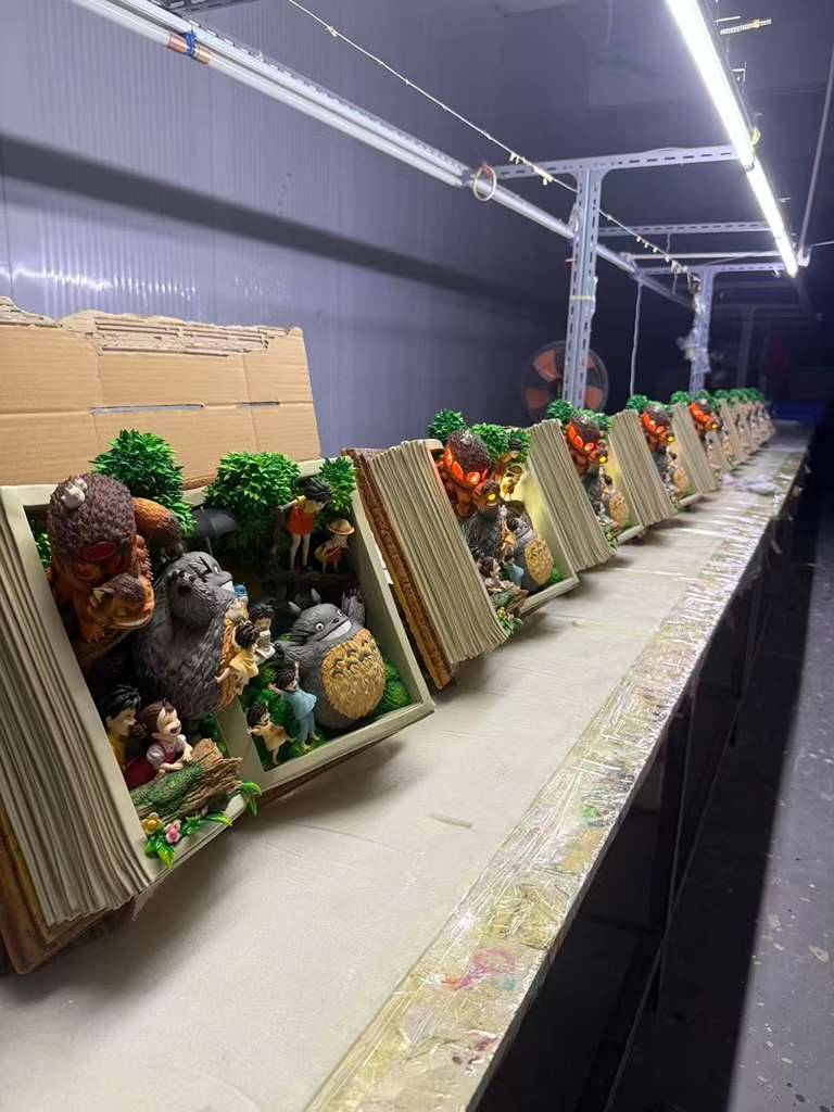 Wawa Studio - Book Series Totoro x Catbus | Mirai Collectibles